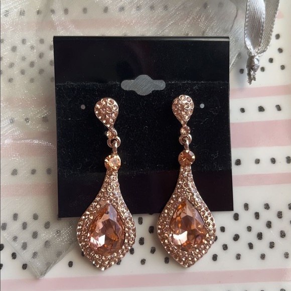 Champagne Dangle Earrings - Picture 1 of 1